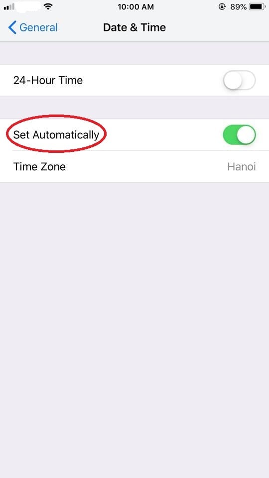 The Date and Time settings on an iPhone with Set Automatically turned on